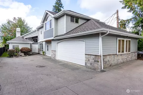 16014 E Shore Dr, Lynnwood, WA 98037
