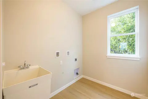 265 W Spruce St, Sequim, WA 98382 photo 23