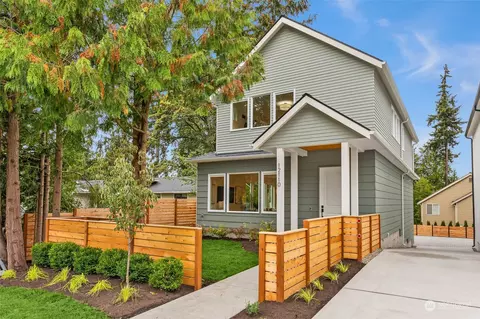 12110 NE 108th St, Kirkland, WA 98033