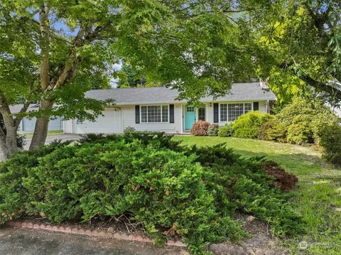 15310 107th Av Ct E, Puyallup, WA 98374