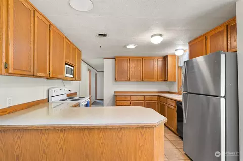 8475 Delta Line Rd, Custer, WA 98240 photo 5
