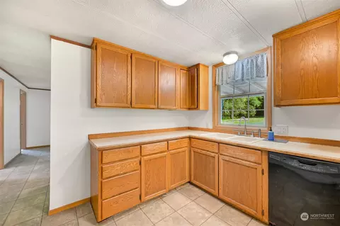 8475 Delta Line Rd, Custer, WA 98240 photo 7