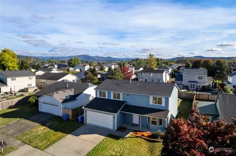 208 Williams Blvd NW, Orting, WA 98360