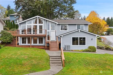 16479 NE 46th St, Redmond, WA 98052