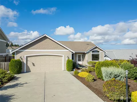 30 Coral Dr, Sequim, WA 98382