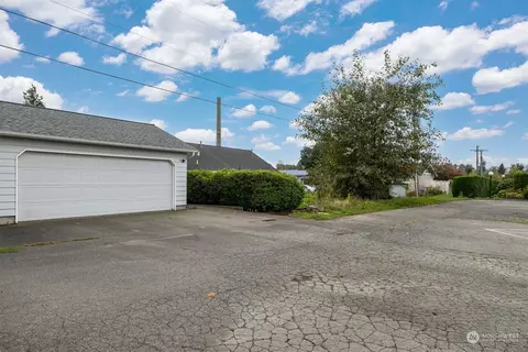 112 W 2nd St #E, Everson, WA 98247 photo 32