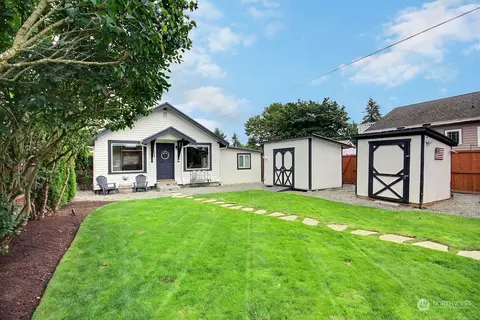 Exterior - 1959 Division St, Enumclaw, WA 98022 photo 8 of 8