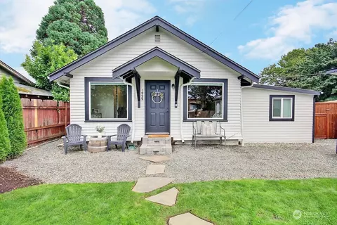 Exterior - 1959 Division St, Enumclaw, WA 98022 photo 7 of 8