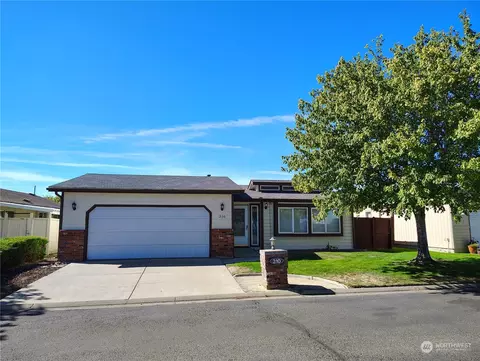 1100 S Rosewood Dr #310, Ellensburg, WA 98926