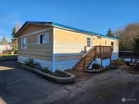 1900 Broadway Ave #8, Hoquiam, WA 98550
