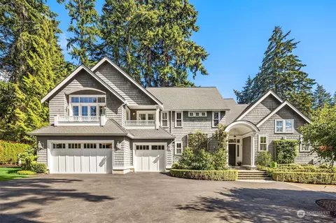 10318 SE 25th St, Bellevue, WA 98004