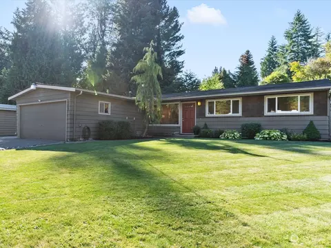 19812 81st Pl W, Edmonds, WA 98026