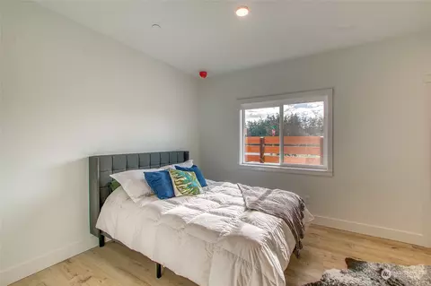Bedroom - 231 Madrona St #2, Eastsound, WA 98245 photo 1 of 5