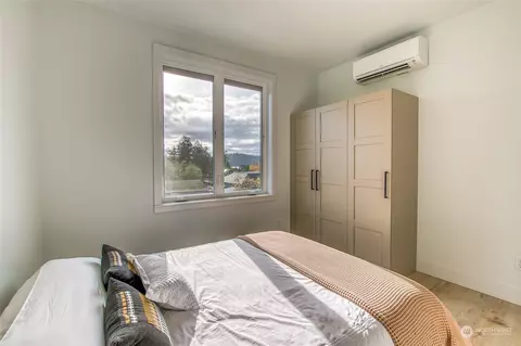 Bedroom - 231 Madrona St #2, Eastsound, WA 98245 photo 3 of 5
