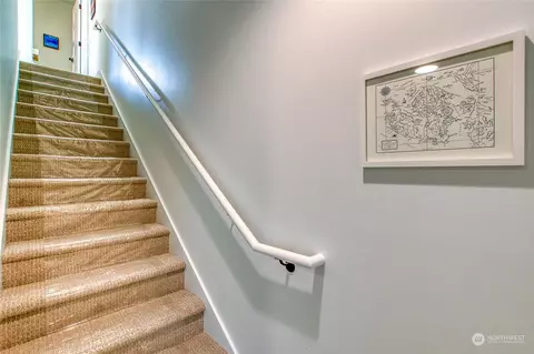 Entry Way - 231 Madrona St #2, Eastsound, WA 98245 photo 2 of 3