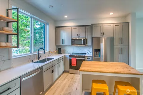 Kitchen - 231 Madrona St #2, Eastsound, WA 98245 photo 1 of 2