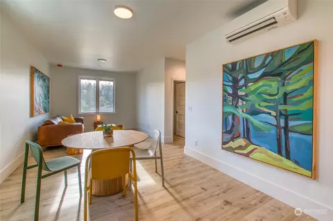 Dining - 231 Madrona St #2, Eastsound, WA 98245 photo 1 of 1