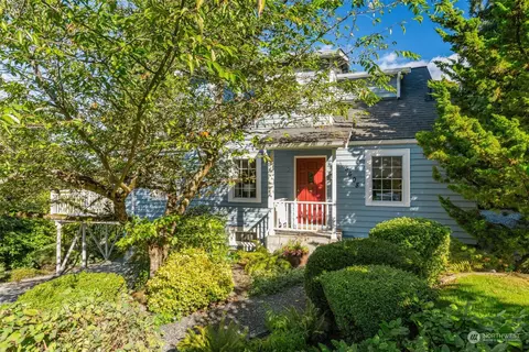 5608 29th Ave SW, Seattle, WA 98126