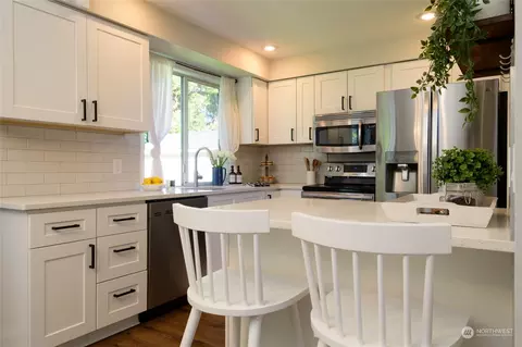 Kitchen - 306 Carley Pl, Enumclaw, WA 98022 photo 1 of 2
