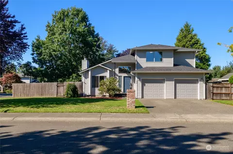 306 Carley Pl, Enumclaw, WA 98022