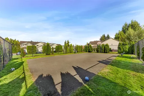 Exterior - 13621 57th Dr SE, Everett, WA 98208 photo 6 of 7