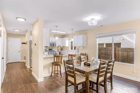 Dining - 13621 57th Dr SE, Everett, WA 98208 photo 2 of 3