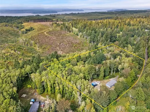 33085 Old Hansville Rd NE, Kingston, WA 98346
