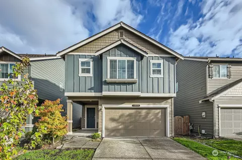 10545 190th St E, Puyallup, WA 98374