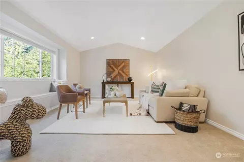 Living - 18529 33rd Ave SE, Bothell, WA 98012 photo 6 of 8