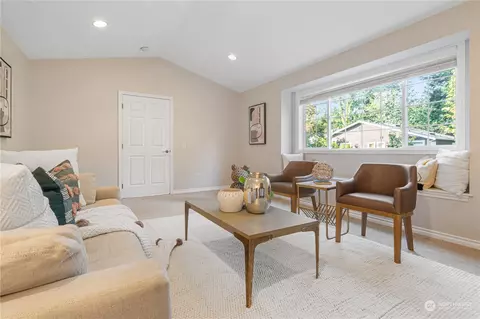 Living - 18529 33rd Ave SE, Bothell, WA 98012 photo 8 of 8