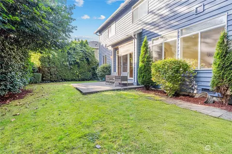 Exterior - 18529 33rd Ave SE, Bothell, WA 98012 photo 6 of 6