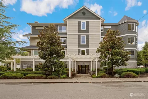 485 E Sunset Way #3A, Issaquah, WA 98027