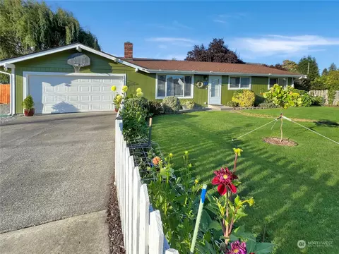1613 E Rio Vista Ave, Burlington, WA 98233