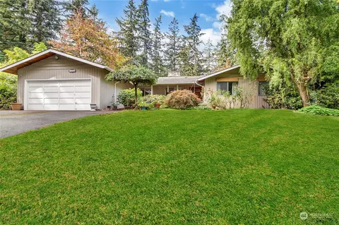 1608 7th St SE, Puyallup, WA 98372