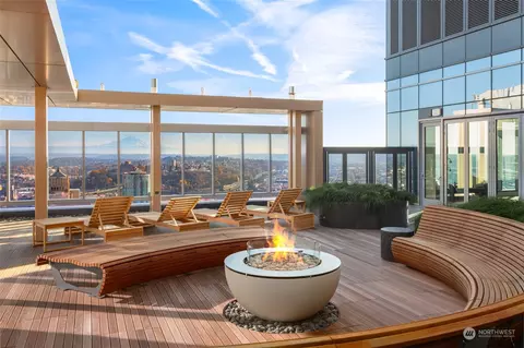 800 Columbia St #2202, Seattle, WA 98104