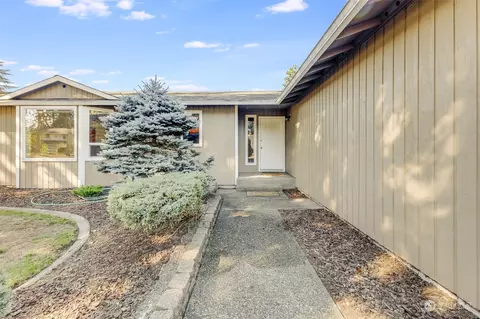 18718 2nd Ave E, Spanaway, WA 98387 photo 2