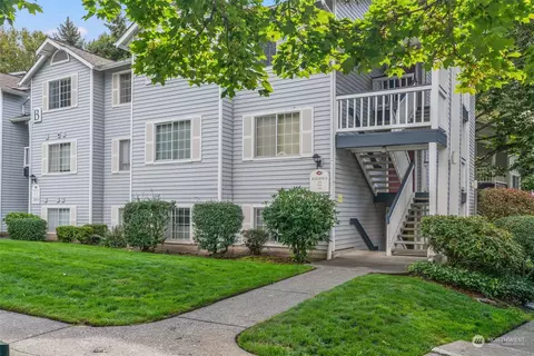 7453 Newcastle Golf Club Rd #B304, Newcastle, WA 98059