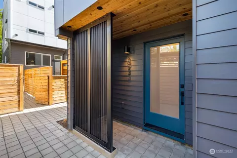 6023 42nd Ave SW, Seattle, WA 98136