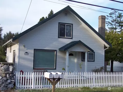 1324 Marine Dr, Bellingham, WA 98226