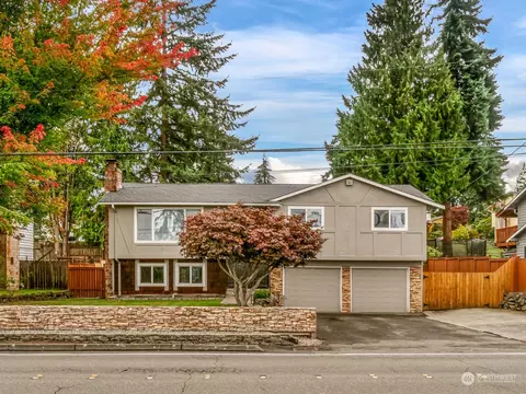 17033 Spruce Way, Lynnwood, WA 98037