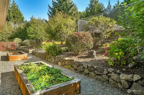 2324 Hillside Ln, Everett, WA 98203 photo 37