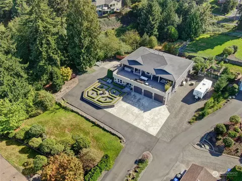2324 Hillside Ln, Everett, WA 98203 photo 40