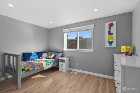 Bedroom - 5017 120th Pl SE, Everett, WA 98208 photo 1 of 3