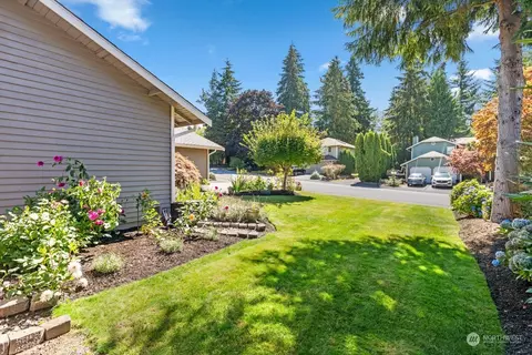 Exterior - 5017 120th Pl SE, Everett, WA 98208 photo 4 of 16