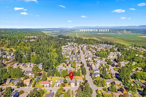 View/Area - 5017 120th Pl SE, Everett, WA 98208 photo 2 of 3