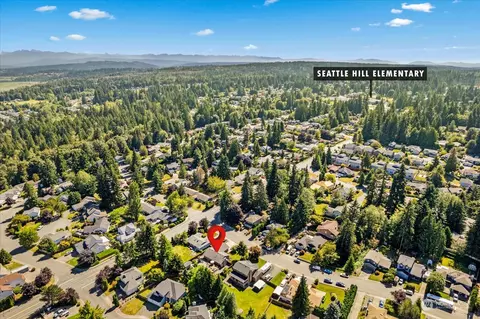 View/Area - 5017 120th Pl SE, Everett, WA 98208 photo 3 of 3