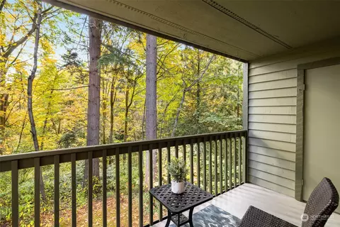 12711 NE 129th Ct #G204, Kirkland, WA 98034
