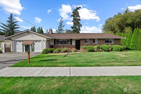 1013 S 18th St, Mount Vernon, WA 98274
