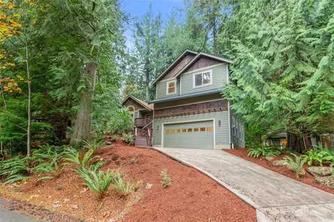 2 Hawks Hill Pl, Bellingham, WA 98229