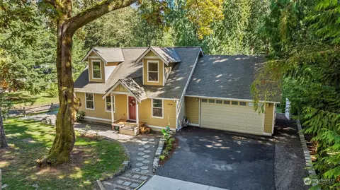 20688 Nachant Dr NE, Indianola, WA 98342